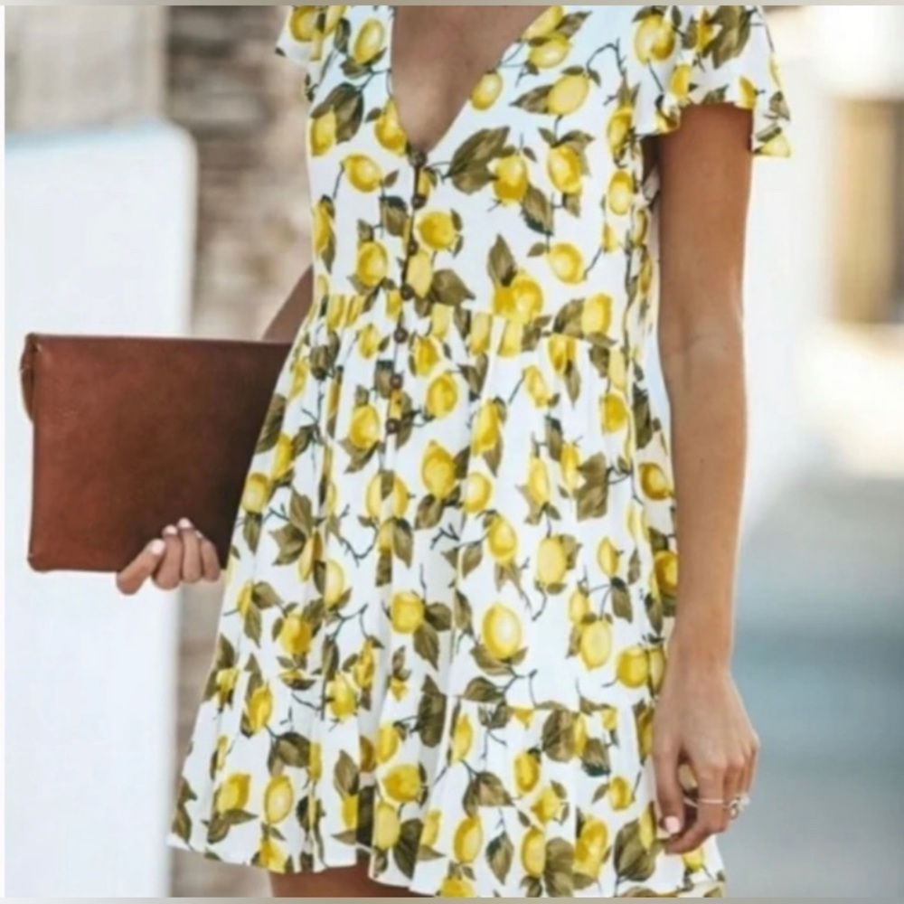 NWOT VICI Skylar + Madison Lemon Print Mini Dress- Size Small